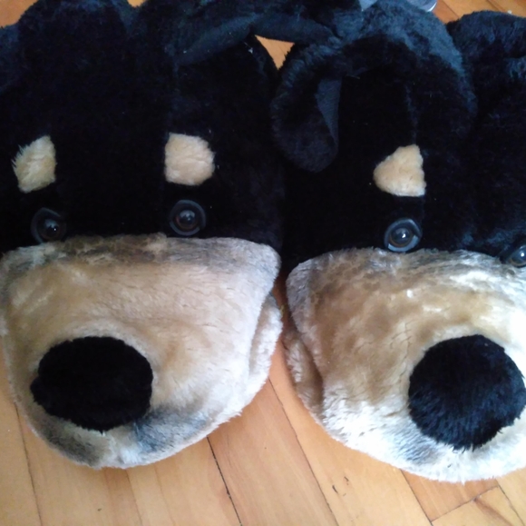 Cosy doggi slippers - Picture 2 of 3
